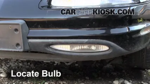 1997 Oldsmobile Aurora 4.0L V8 Éclairage Feu antibrouillard (remplacer l'ampoule)